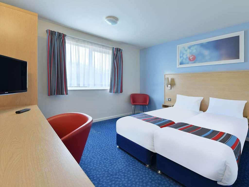 Travelodge Bradford Central Номер фото