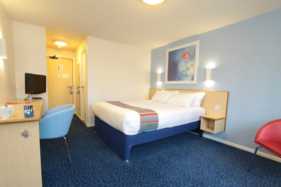 Travelodge Bradford Central Номер фото